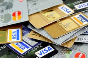 Read more about the article Credit Card Guide for Students: How to Use Them Wisely